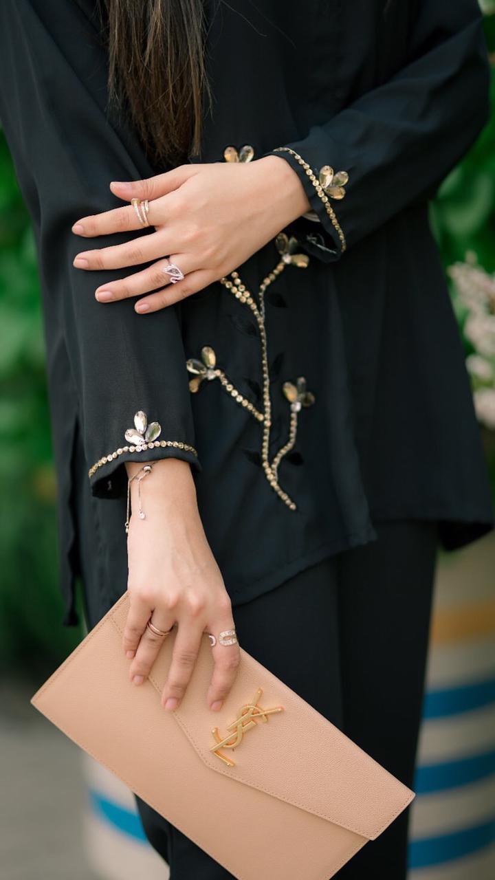 black petals
